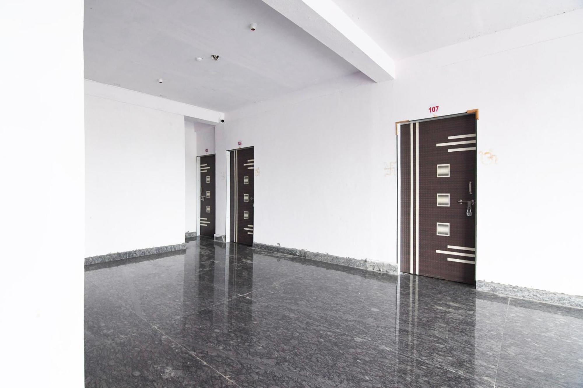 Hotel O Silk City Palace Brahmapur Exterior photo